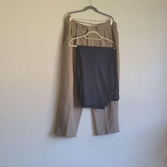 CLAIRBONE 2 pants size 38x30 1 cream 1 navy blue - Picture 4 of 16